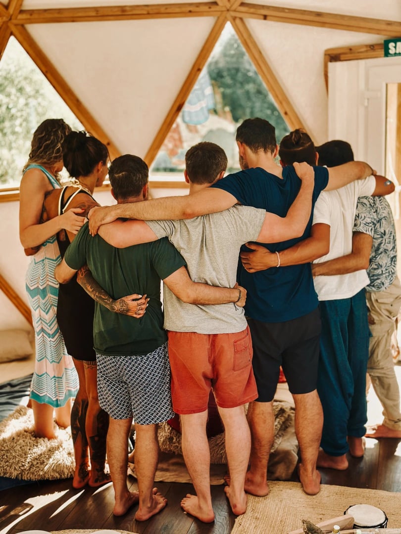 HOLISTIC INTEGRATIVE GROUP RETRAITES AYAHUASCA EN ESPAGNE