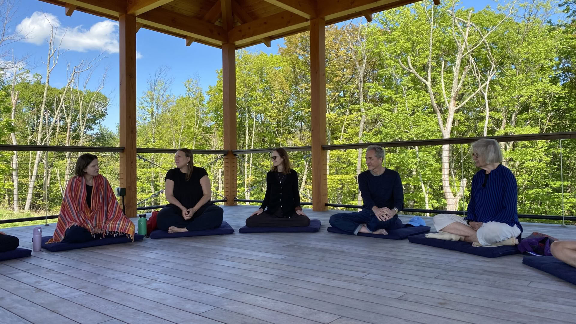 Méditation bouddhiste : cultiver le bien-être grâce aux compétences de la pleine conscience