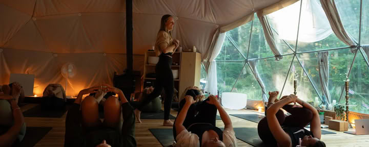 Evolve Retraite avec Mikaela Millington sur Bowen Island — Nectar Yoga