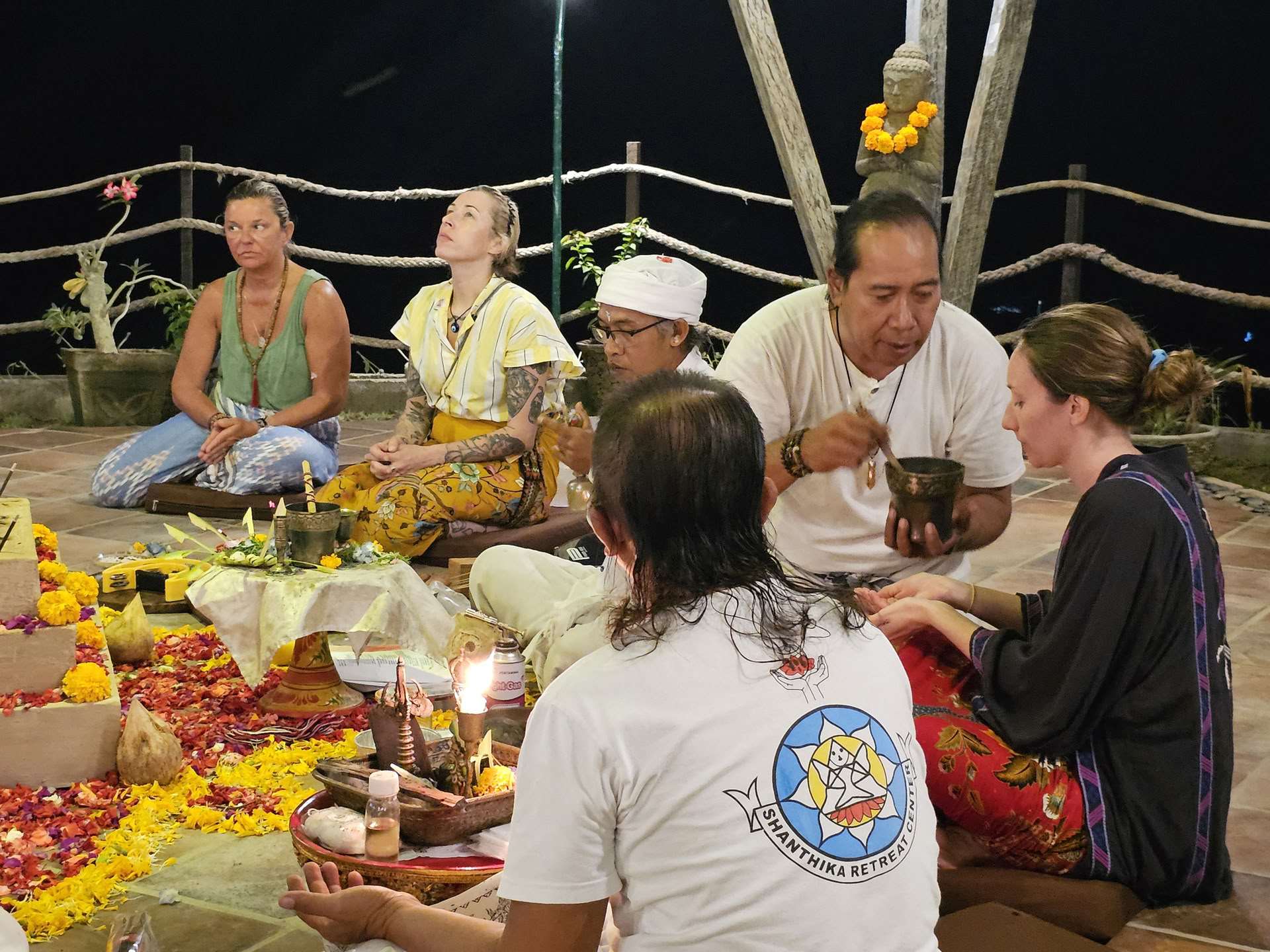 Cérémonie du feu Agni Hotra