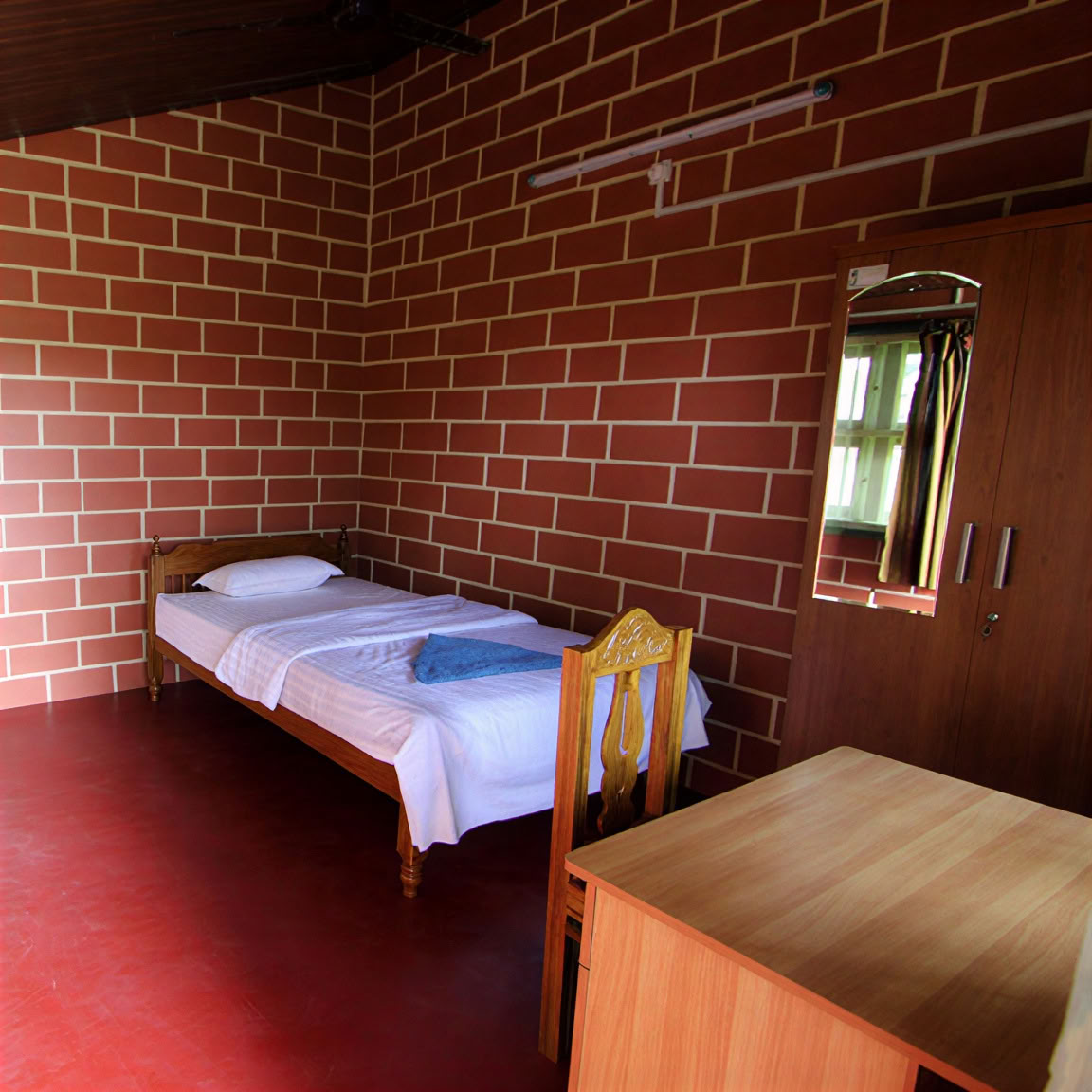 Formation de professeurs de yoga de 200 heures en Inde – du 10 février au 10 mars 2027