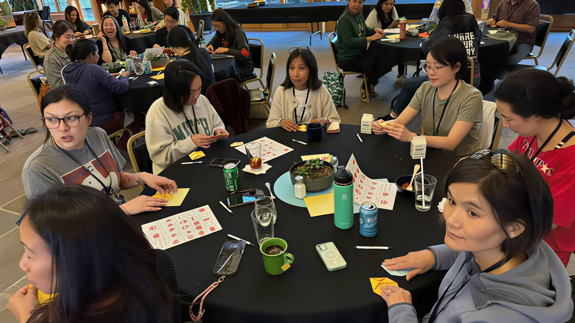 Retraite communautaire avec Grace Lin et Debbi Michiko Florence : célébrer les récits asiatiques et asiatico-américains (mai)