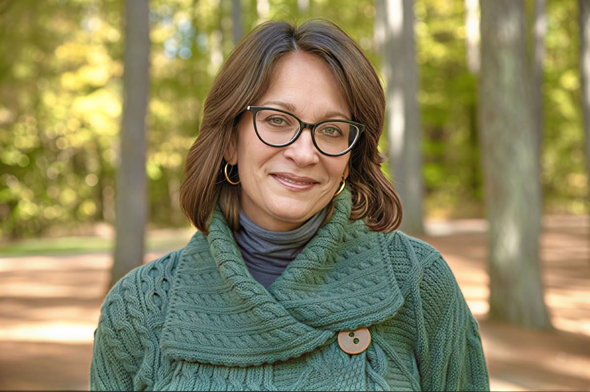Retraite communautaire avec Meg Medina : célébrer les histoires latinx dans la littérature jeunesse