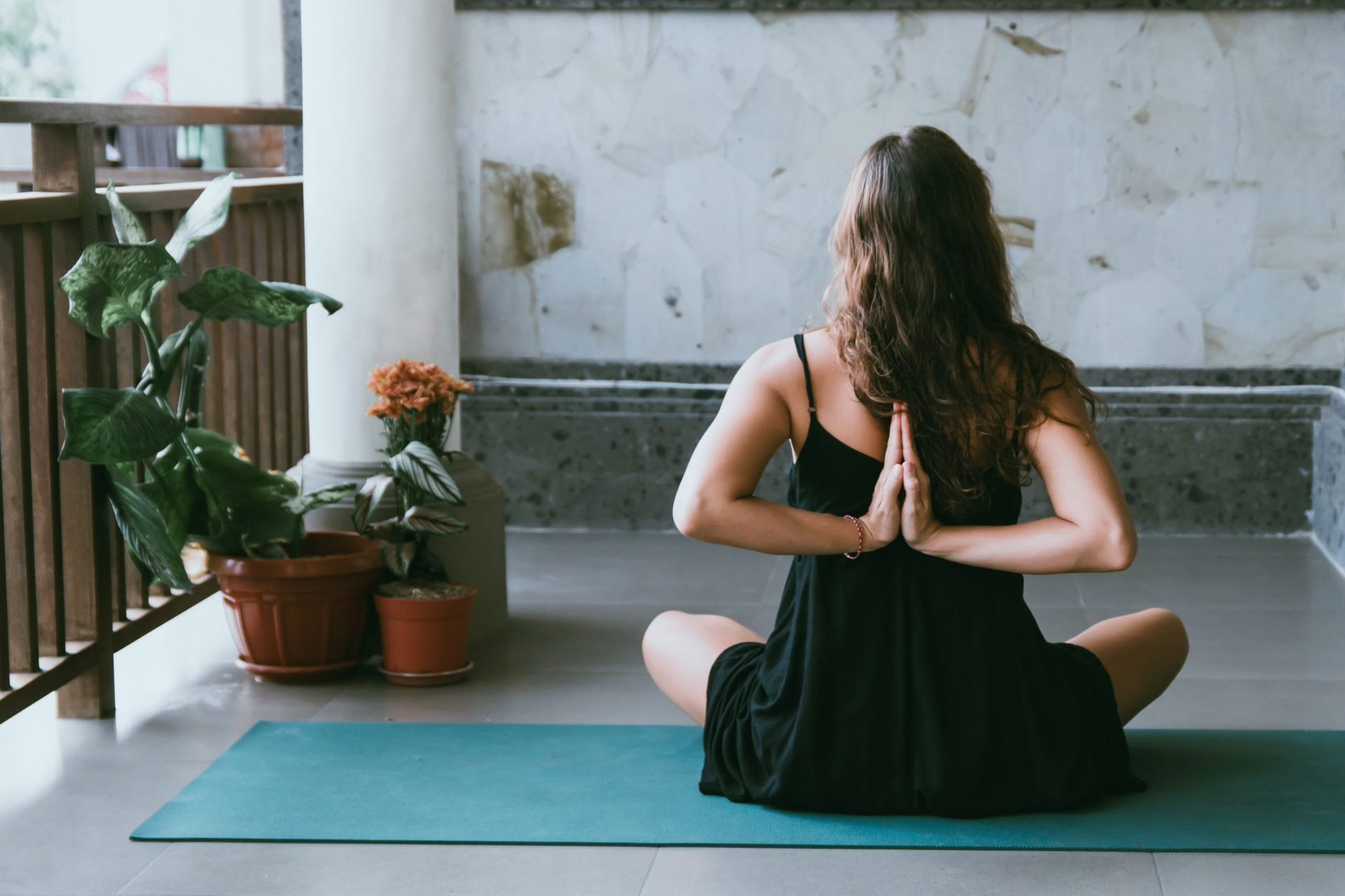 Cours de yoga pour débutants : « Cultivez votre pratique à domicile »