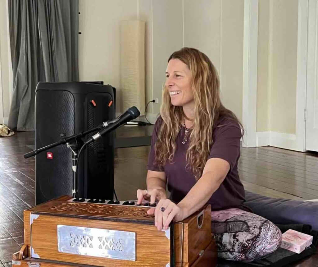 Apprenez à diriger le Kirtan" Immersion