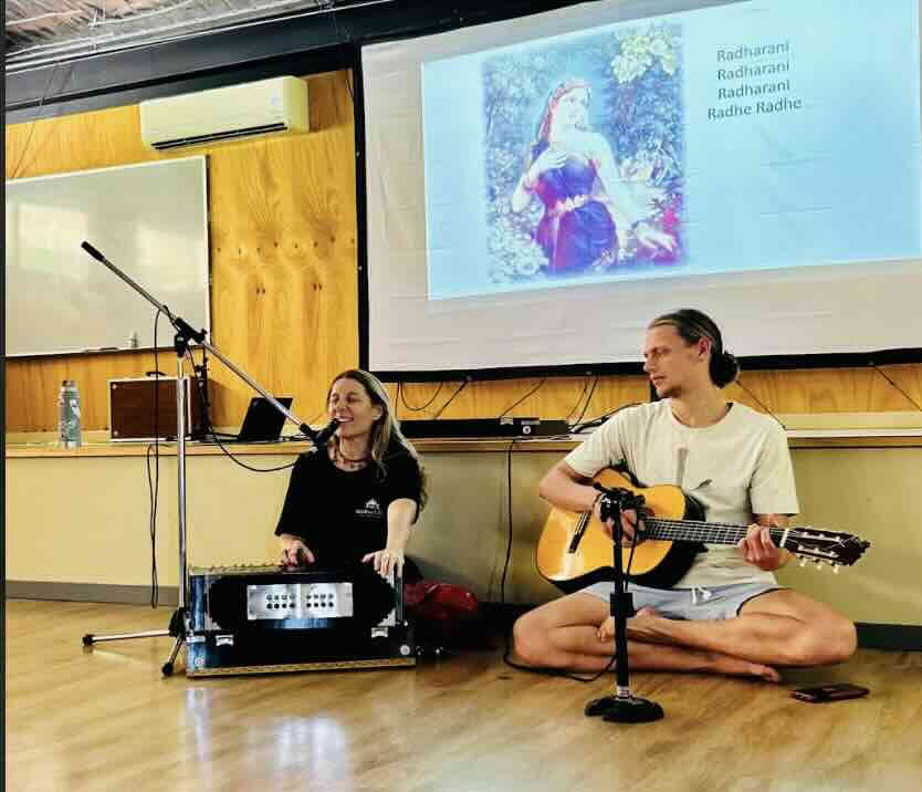 Apprenez à diriger le Kirtan" Immersion