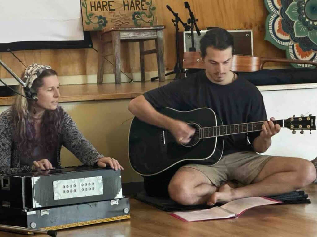 Apprenez à diriger le Kirtan" Immersion