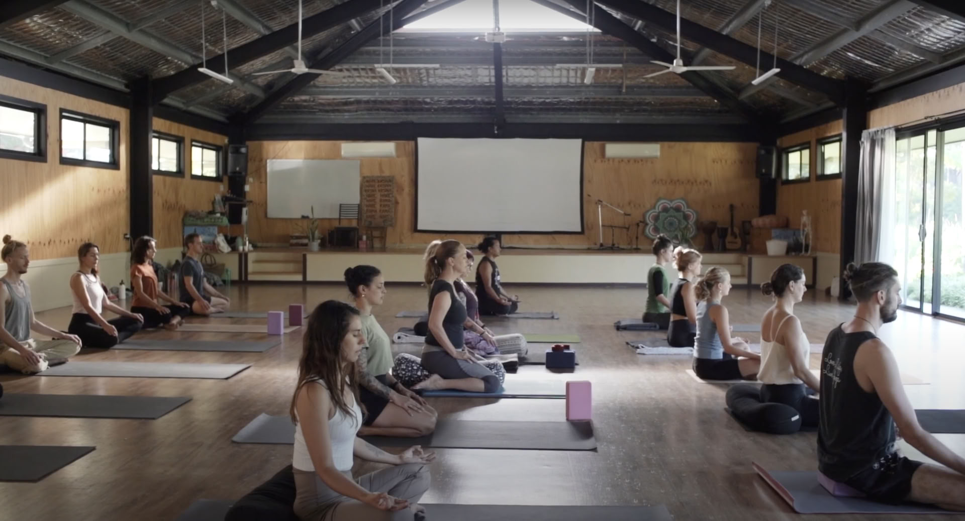 Immersion retraite de formation de professeur de yoga de 200 heures