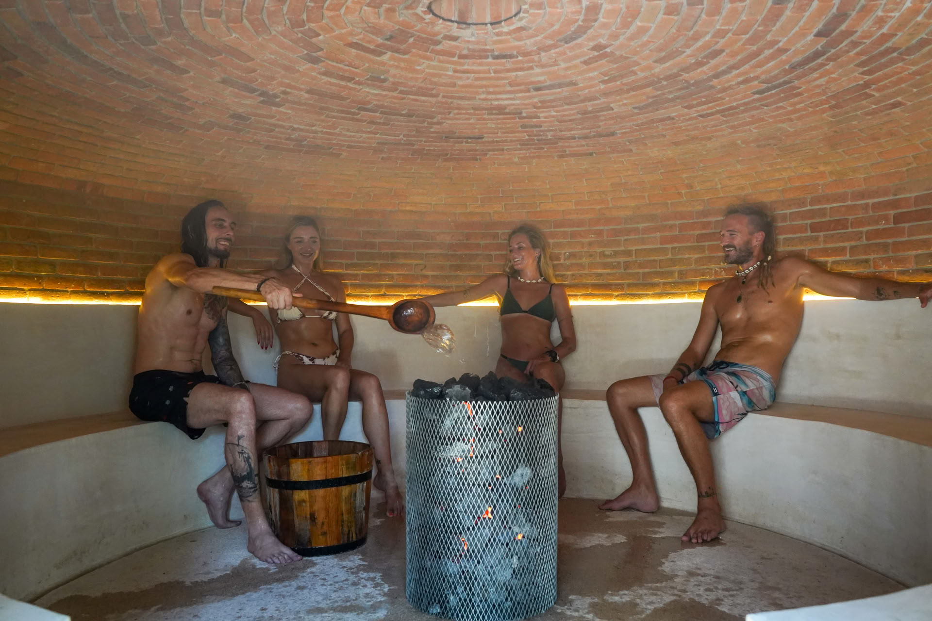 Sauna + bain froid + salle de sport jungle