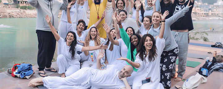 Cours de formation de professeur de yoga de 200 heures à Rishikesh – du 02 août au 27 août 2026