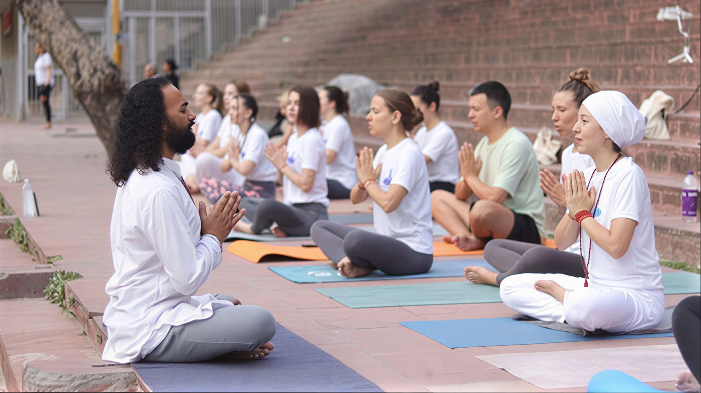 Formation de professeurs de yoga Ayurveda de 200 heures à Rishikesh, en Inde