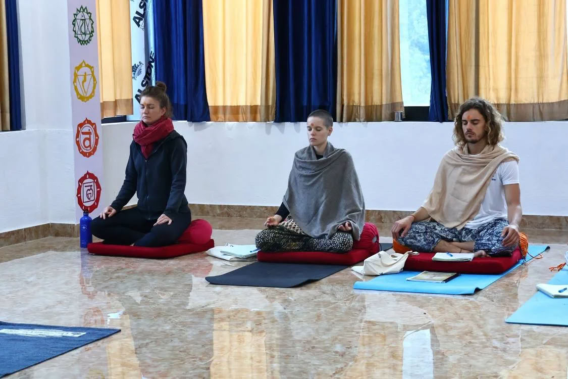 Formation de professeurs de yoga Ayurveda de 200 heures à Rishikesh, en Inde