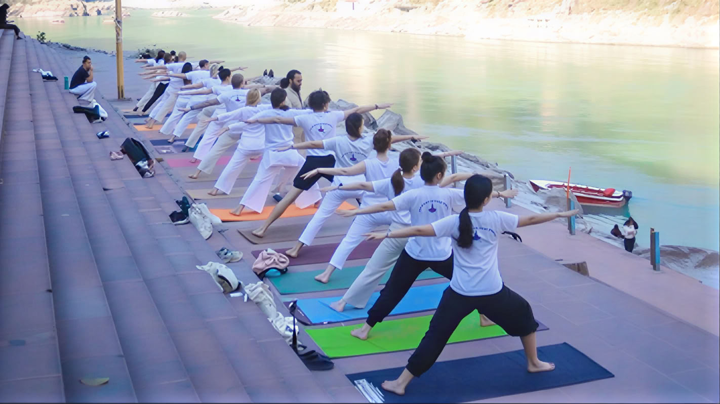 Formation de professeurs de yoga de 100 heures à Rishikesh, en Inde