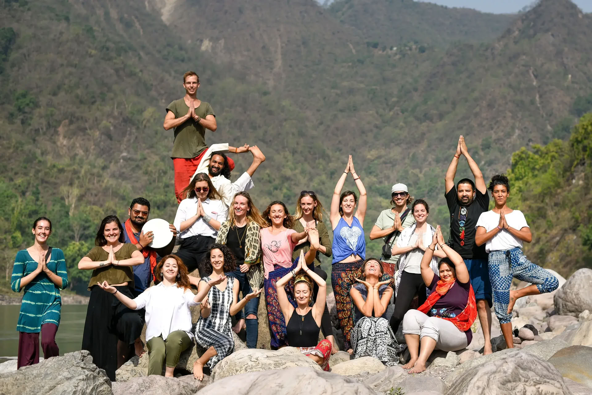 Cours de formation de professeur de yoga ayurvédique de 100 heures à Rishikesh