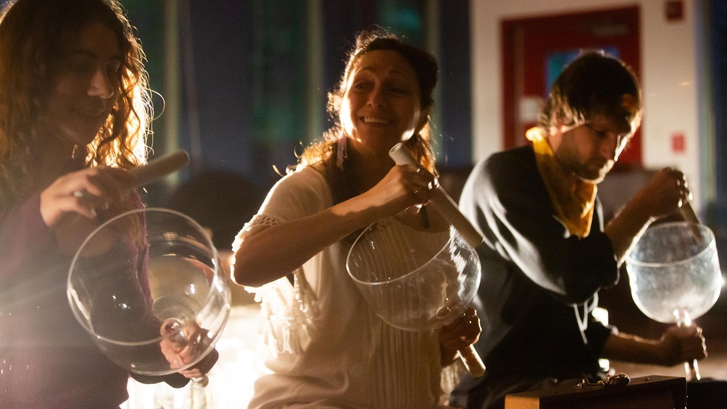 Module 3 : Conscience du noyau cristallin avec bols de cristal et pyramides et conscience chantante du cristal avec Lea Garnier et Sage Teachers — Sage Academy Of Sound