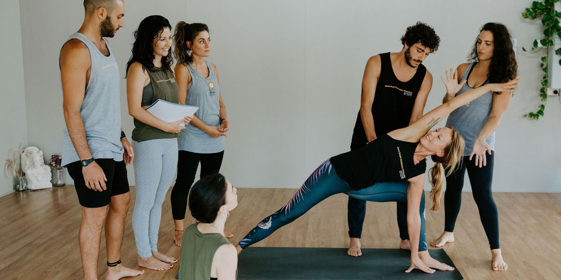 Formation d’enseignant de yoga restauratif et yin de 10 jours