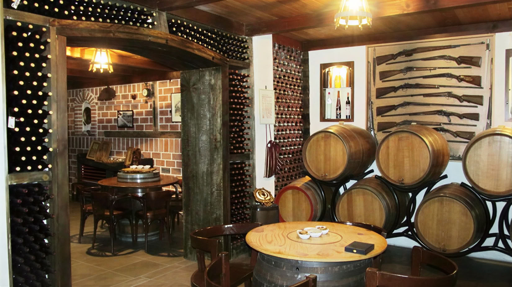 Tour de la route des vins de Crmnica