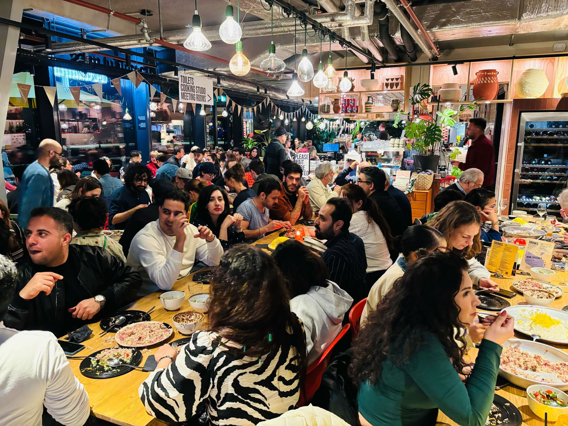 Connection cafe