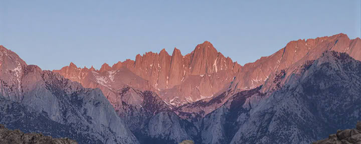 Randonnée avec sac à dos pour femmes au mont Whitney