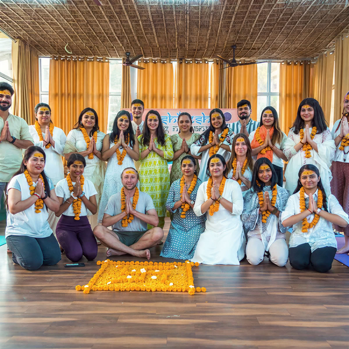 Programme de formation de professeur de yoga de 100 heures