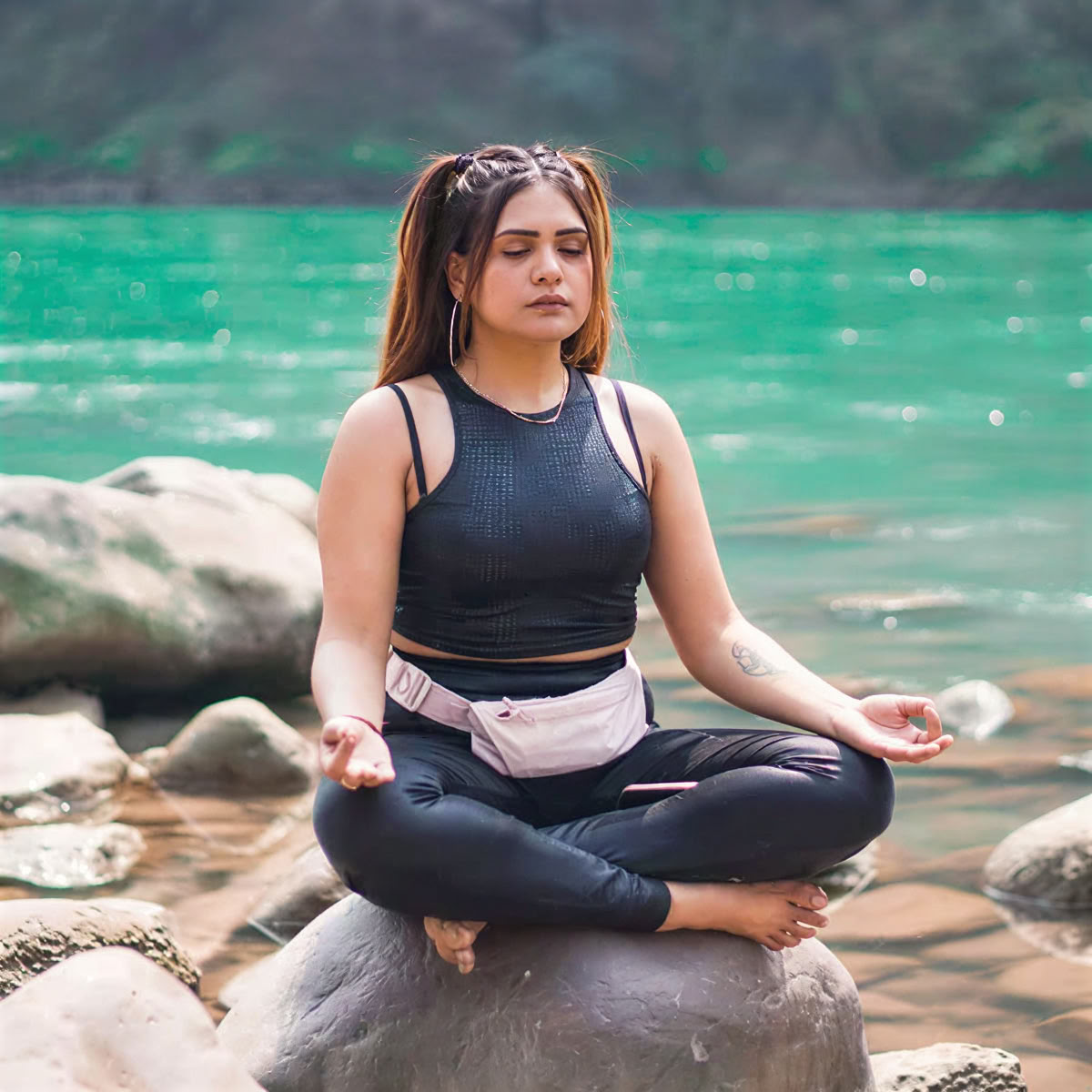 Programme de formation de professeur de yoga de 100 heures