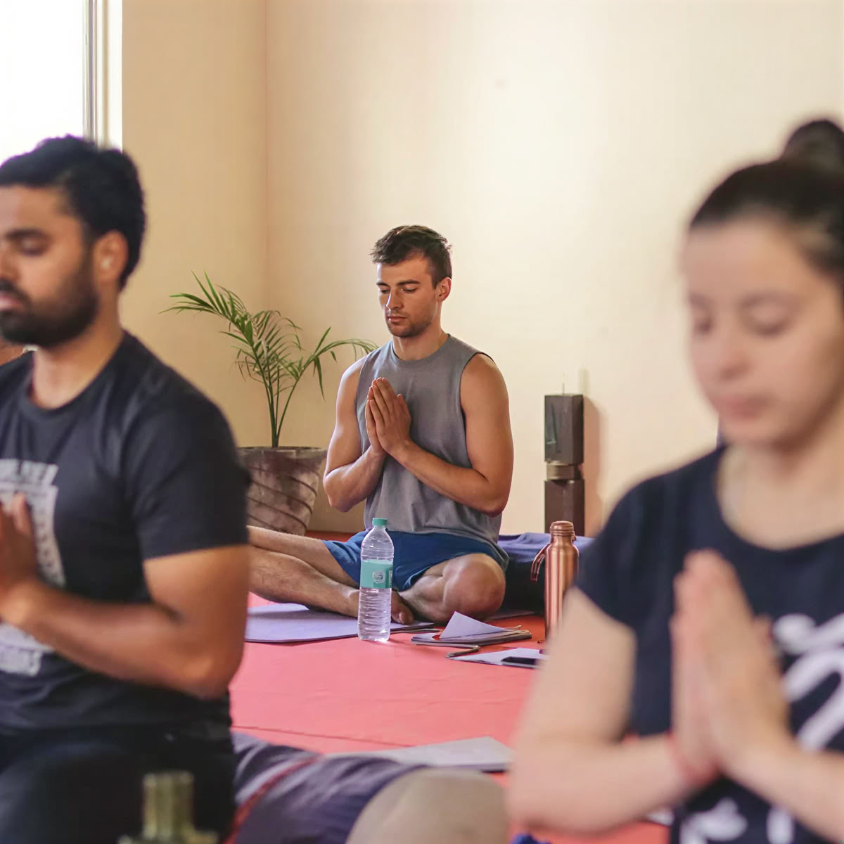 Programme de formation de professeur de yoga de 100 heures