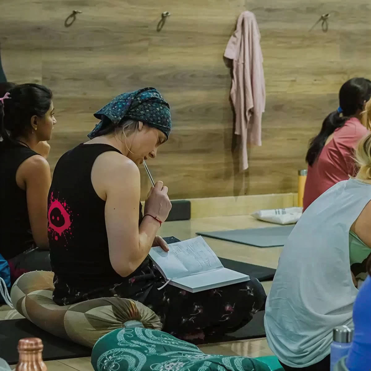 Formation de professeur de yoga de 100 heures à Rishikesh