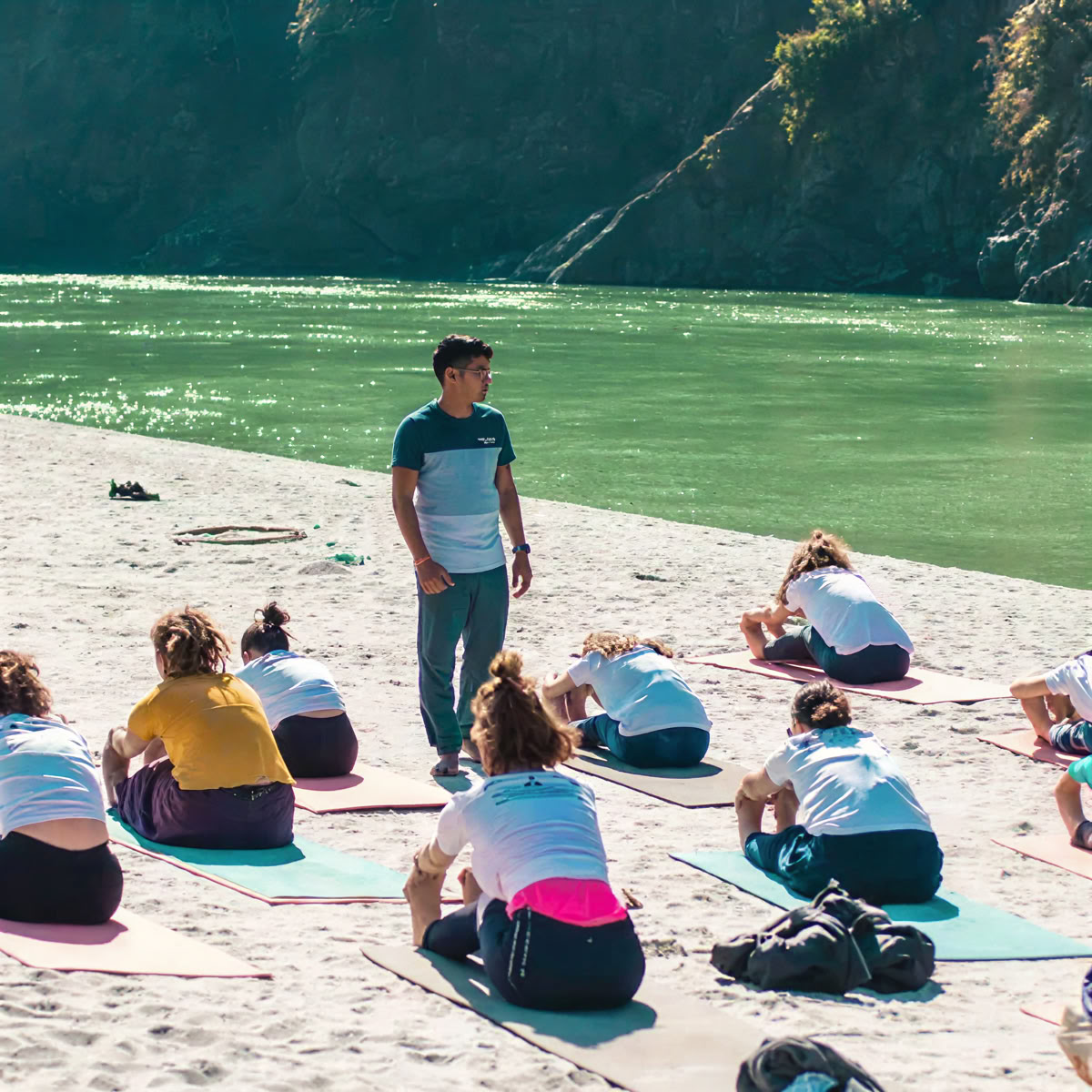 Formation de professeur de yoga de 200 heures à Rishikesh