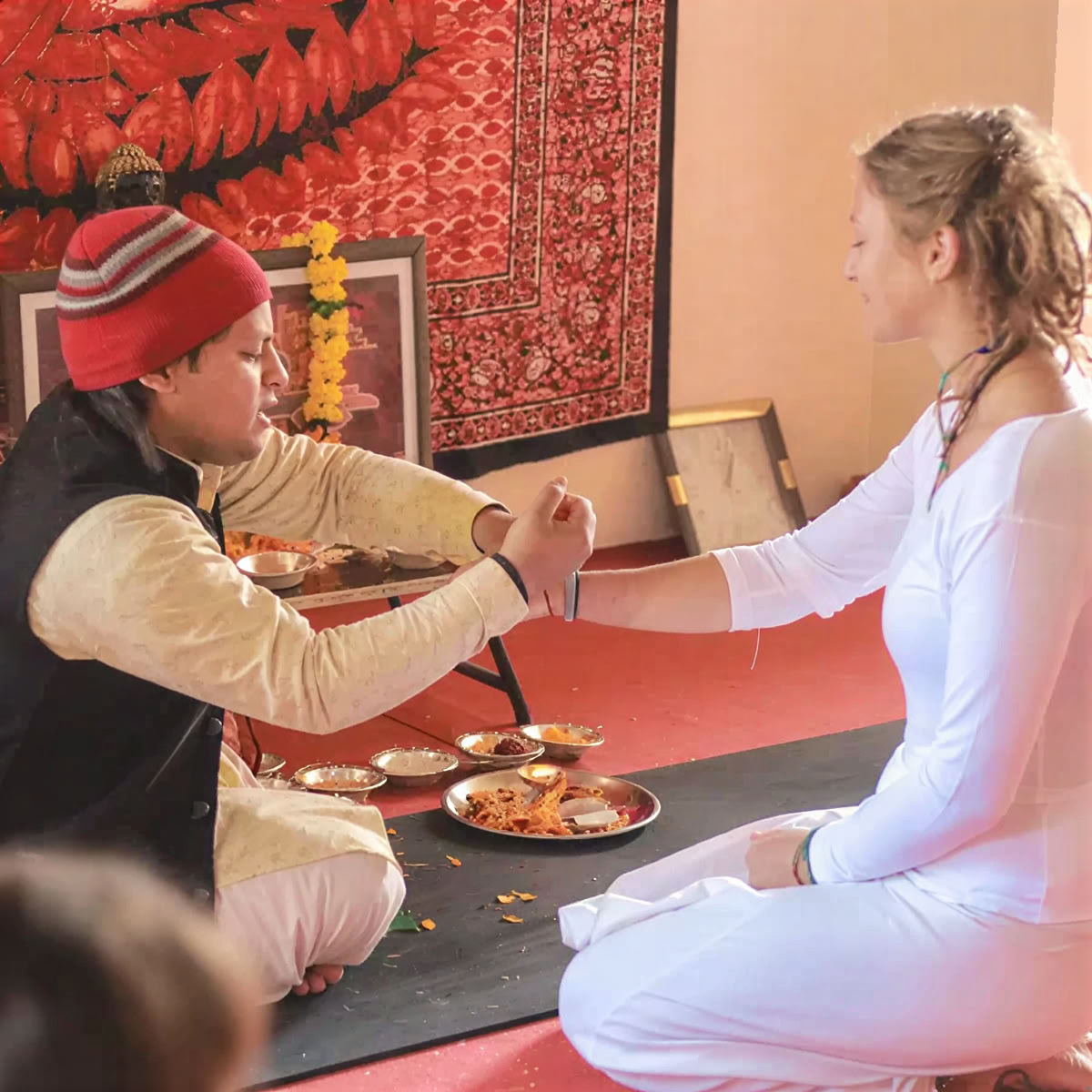 Formation de professeure de yoga de 300 heures à Rishikesh – 01 mai – 27 mai 2026