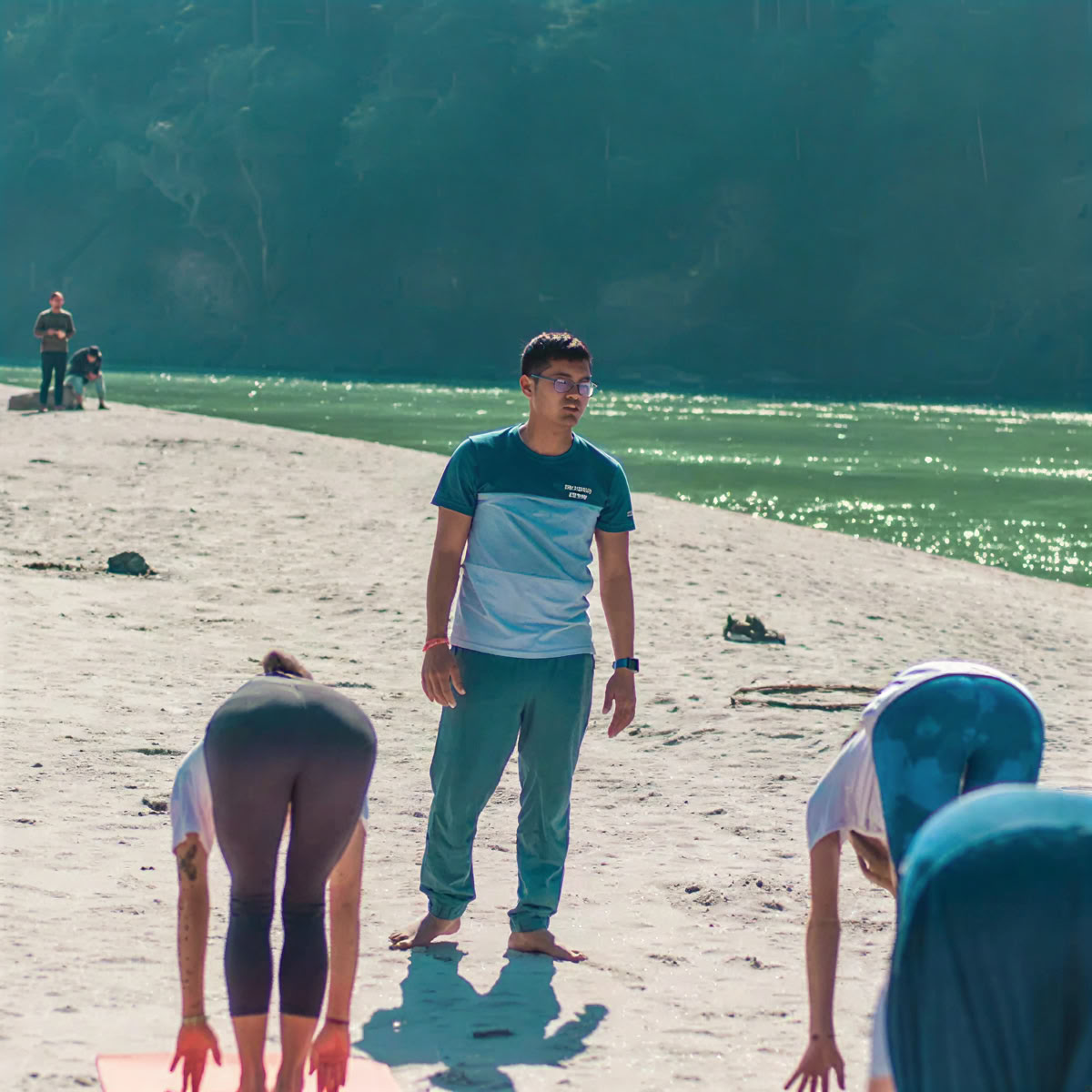 Formation de professeure de yoga de 300 heures à Rishikesh – 01 mai – 27 mai 2026