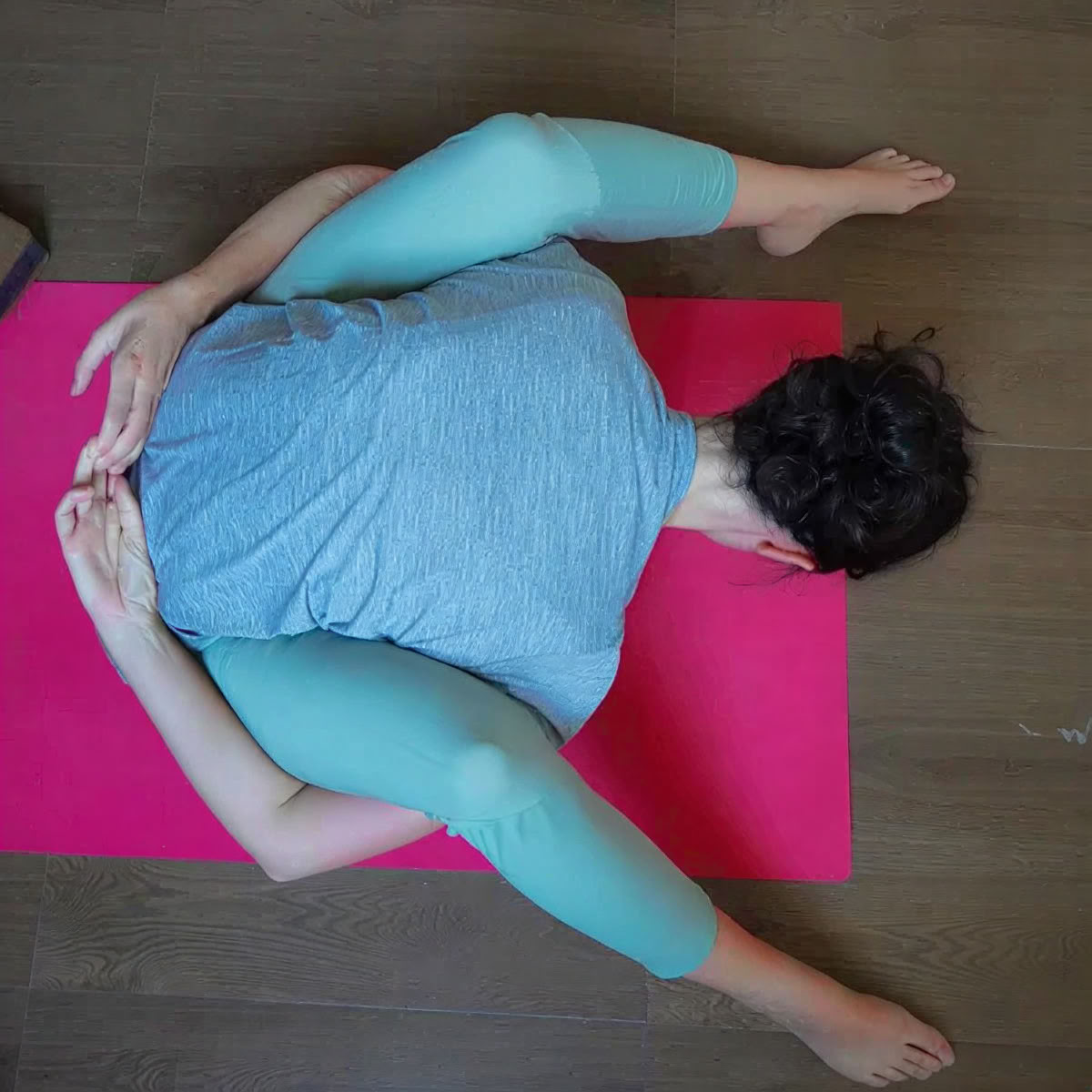 Formation de professeure de yoga de 300 heures à Rishikesh – 01 mai – 27 mai 2026