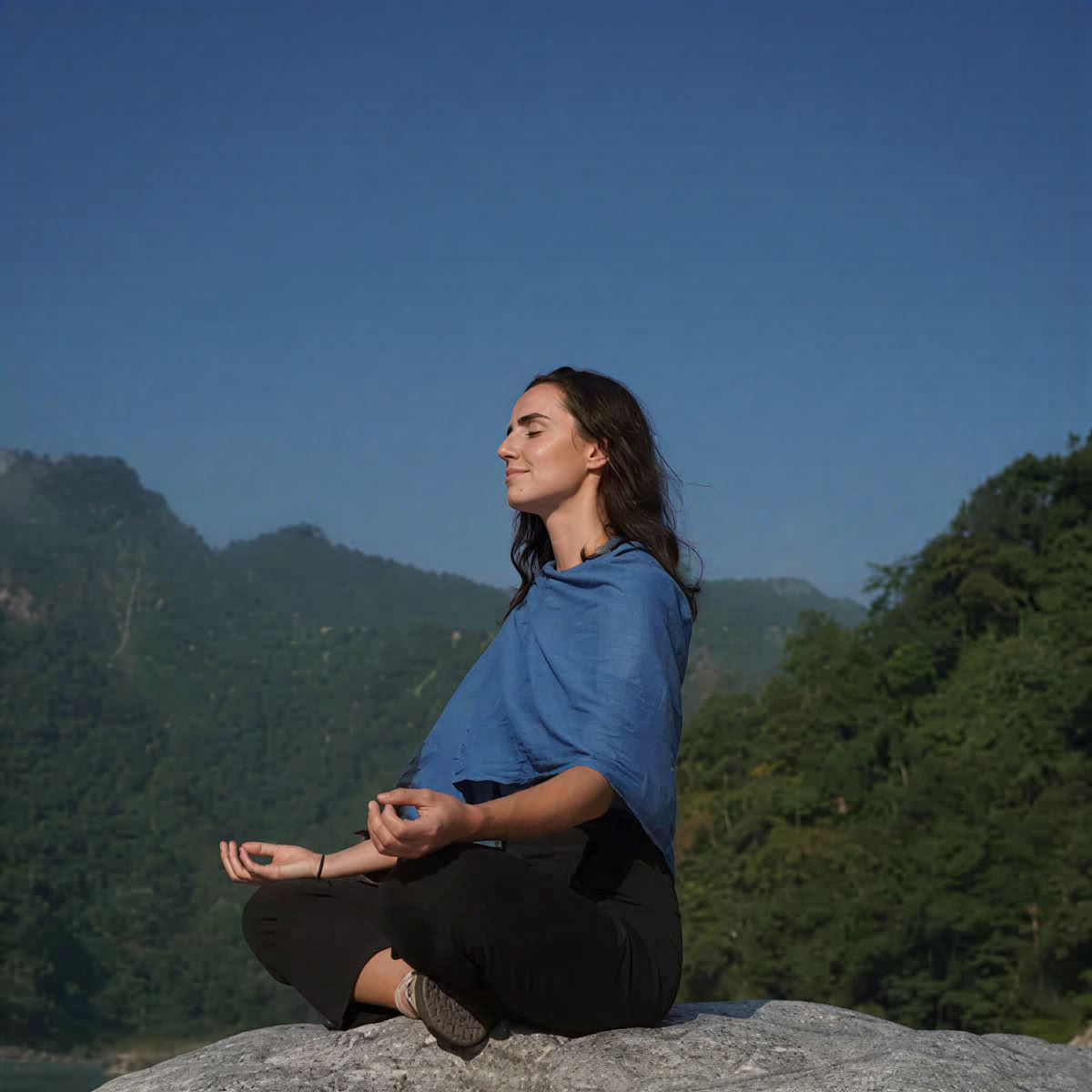 Formation de professeure de yoga de 300 heures à Rishikesh – 01 mai – 27 mai 2026