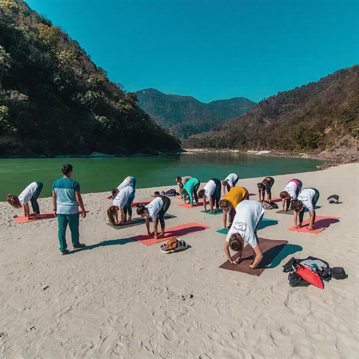 Formation de professeur de Kundalini Yoga de 200 heures