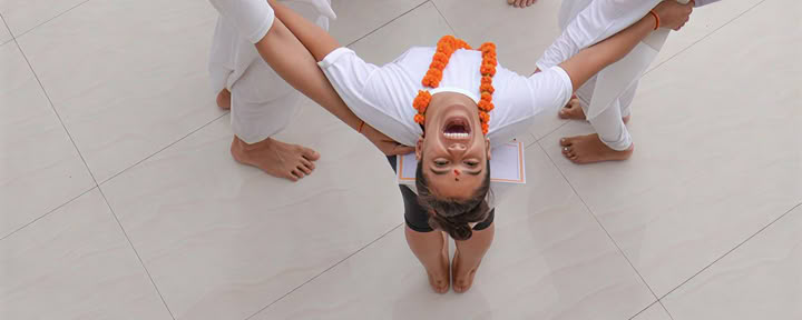 200 Heures de formation de professeur de yoga Hatha Ashtanga Vinyasa à Rishikesh