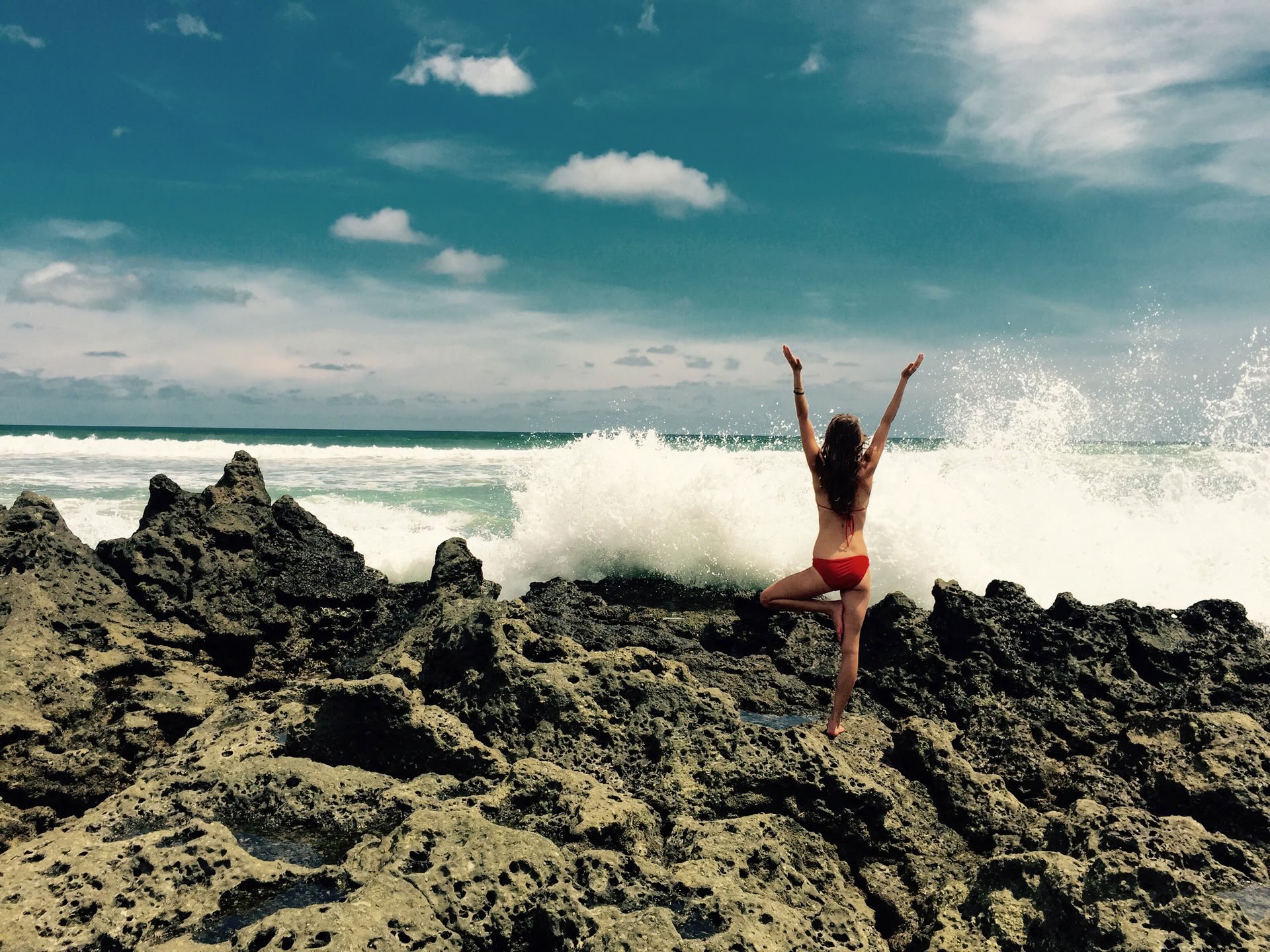 Tour de yoga sur la plage