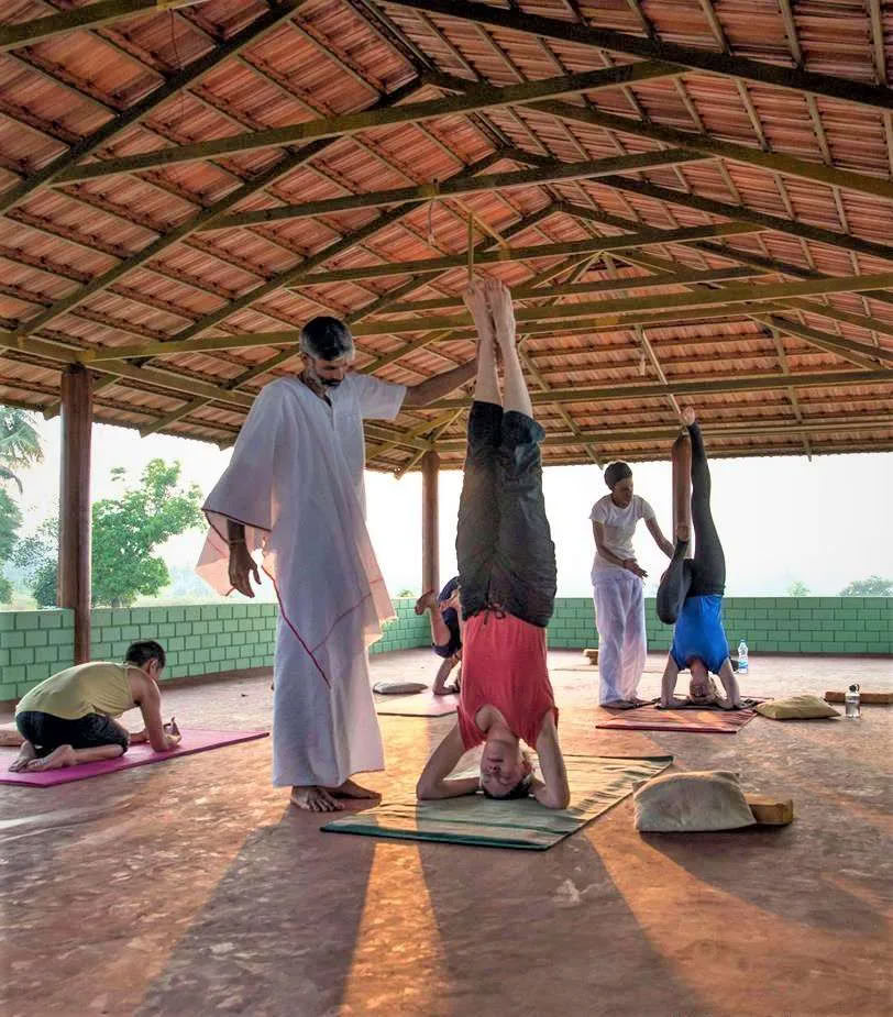 Retraite de formation de yoga pour enfants de 100 heures à Rishikesh – 10 jours