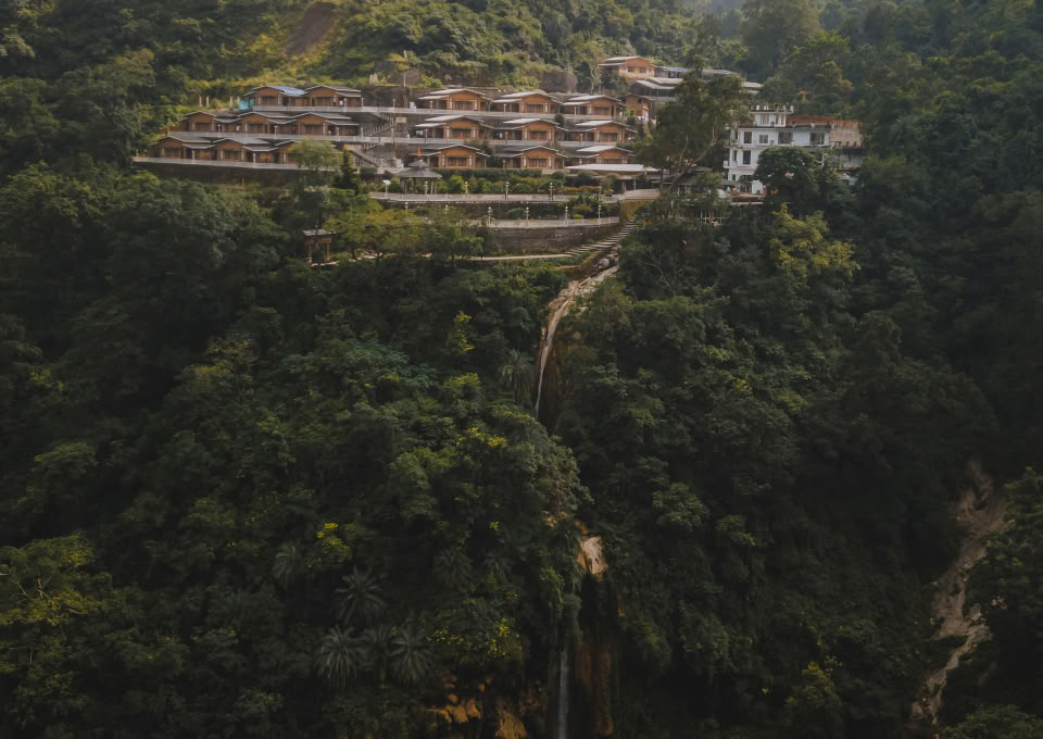 200 heures YTT à Rishikesh – 27 janv. – 18 févr. 2027