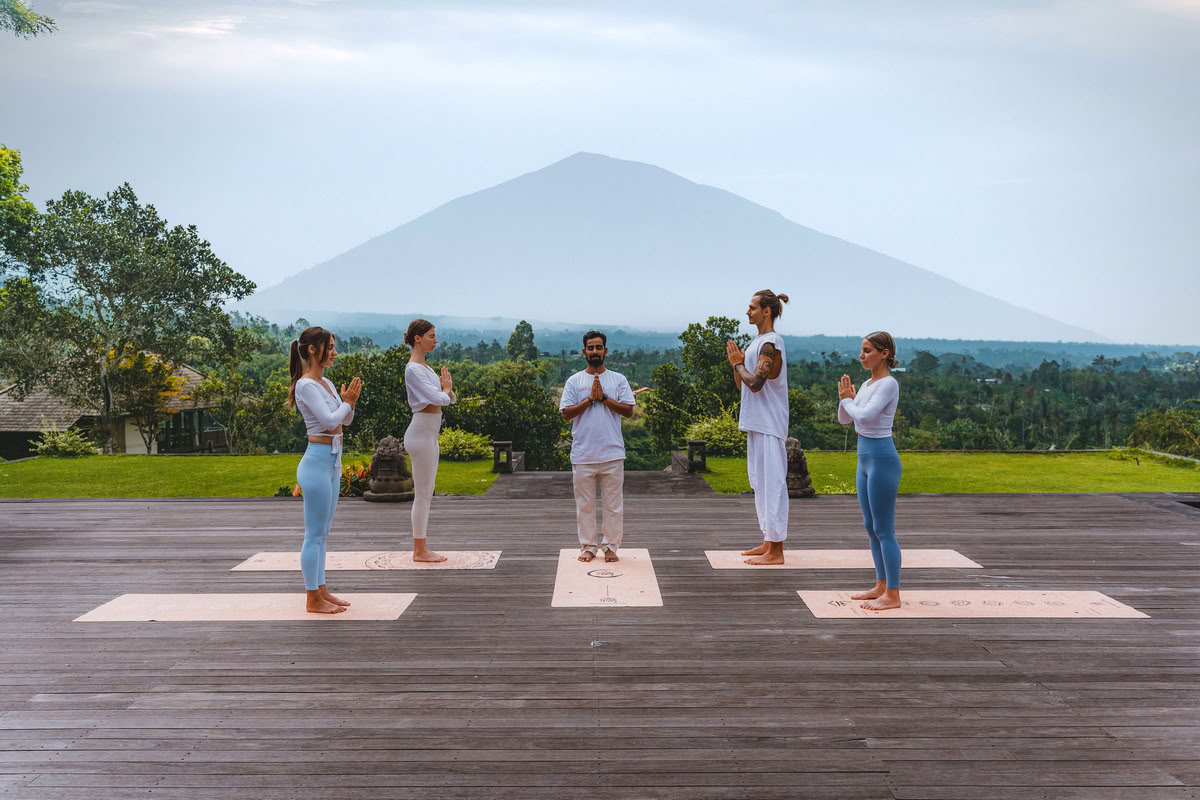 Formation de professeurs de yoga de 200 heures à Pelaga, Bali – 26 oct. – 14 nov. 2026