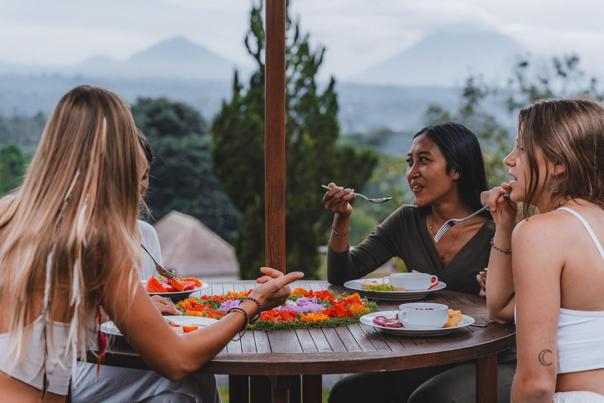 Formation de professeurs de yoga de 200 heures à Pelaga, Bali – 26 oct. – 14 nov. 2026