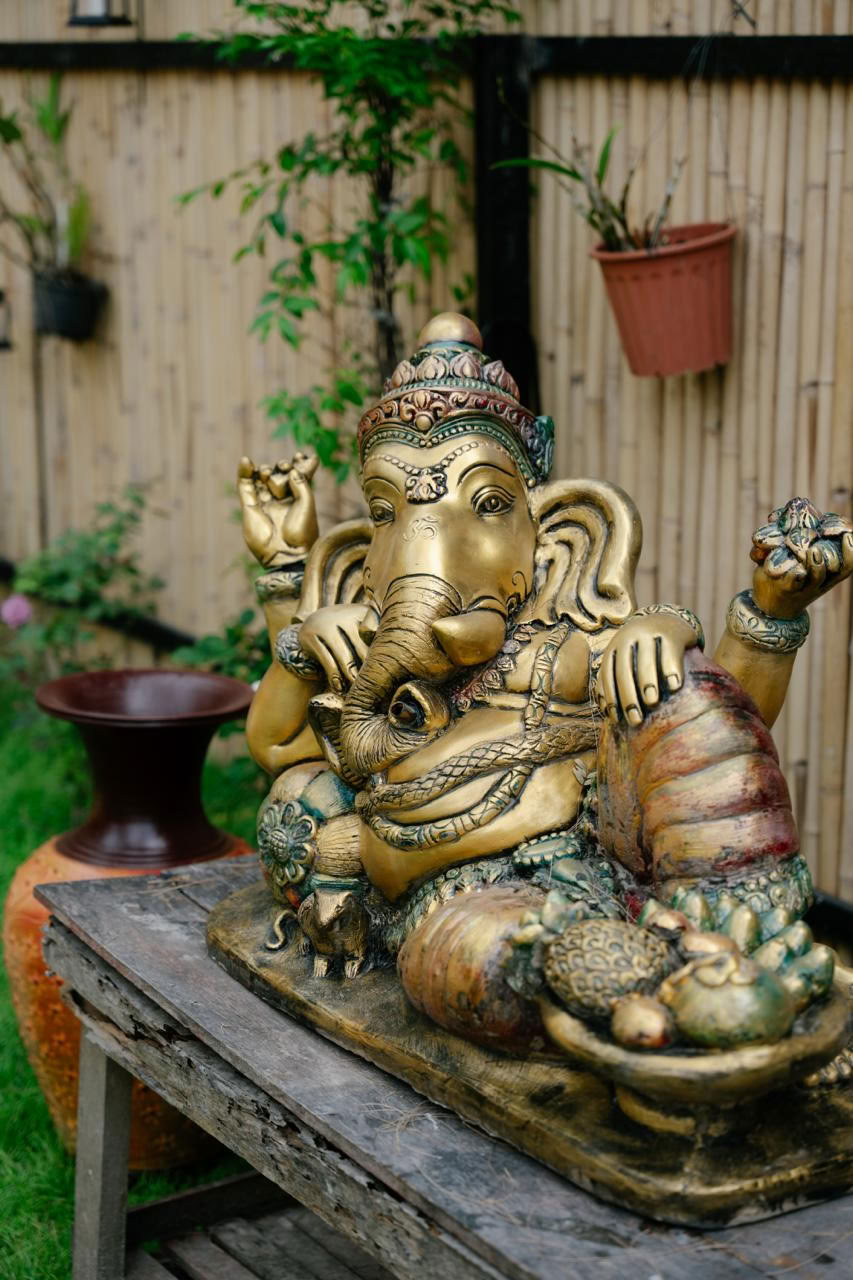 Formation de professeure de yoga hybride de 200 heures / 300 heures – 6 juin – 15 juin