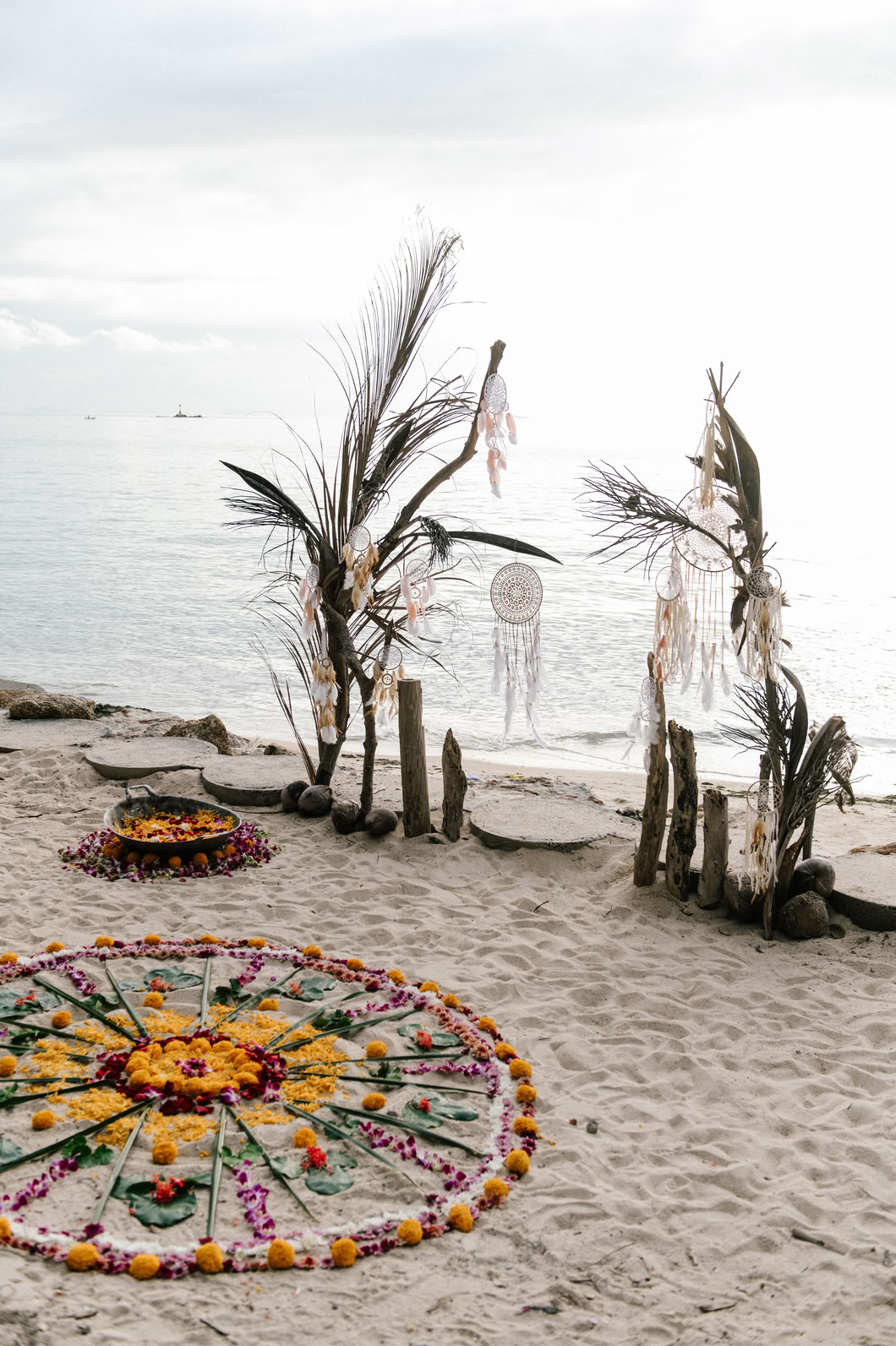 Formation de professeur de yoga hybride de 200 heures / 300 heures – 11 août – 20 août 2026