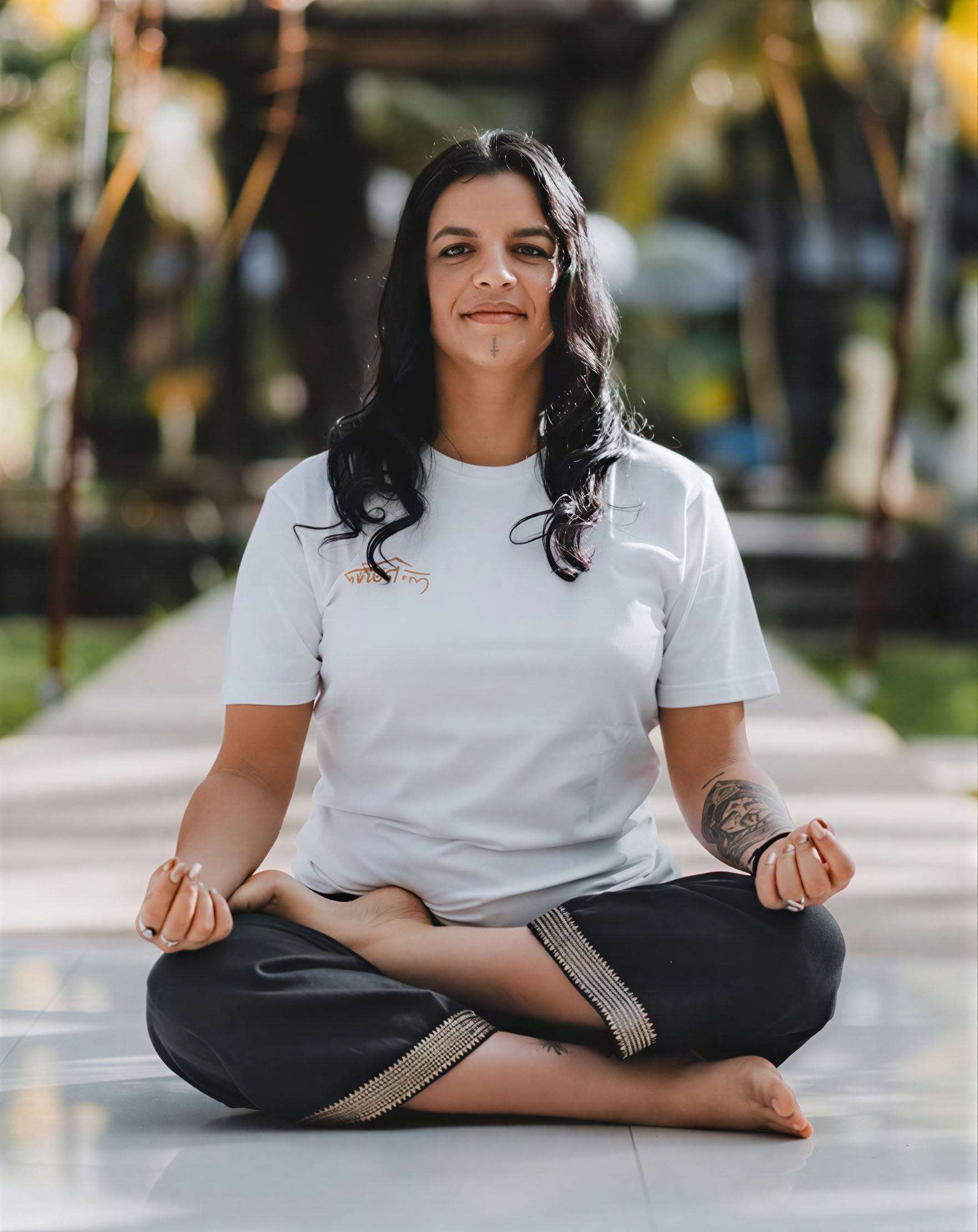 Formation de professeur de yoga hybride de 200 heures / 300 heures – 21 déc. – 30 déc. 2026