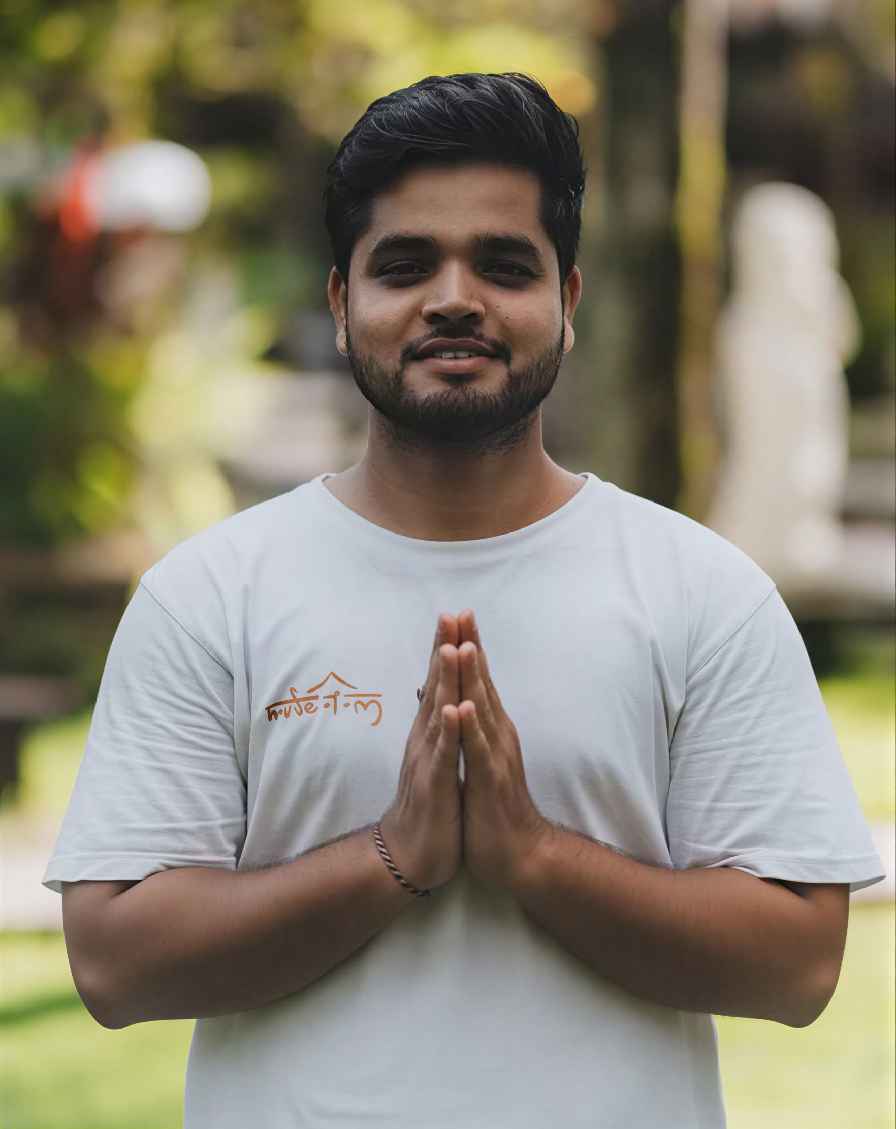 Formation de professeur de yoga hybride de 200 heures / 300 heures – 21 déc. – 30 déc. 2026