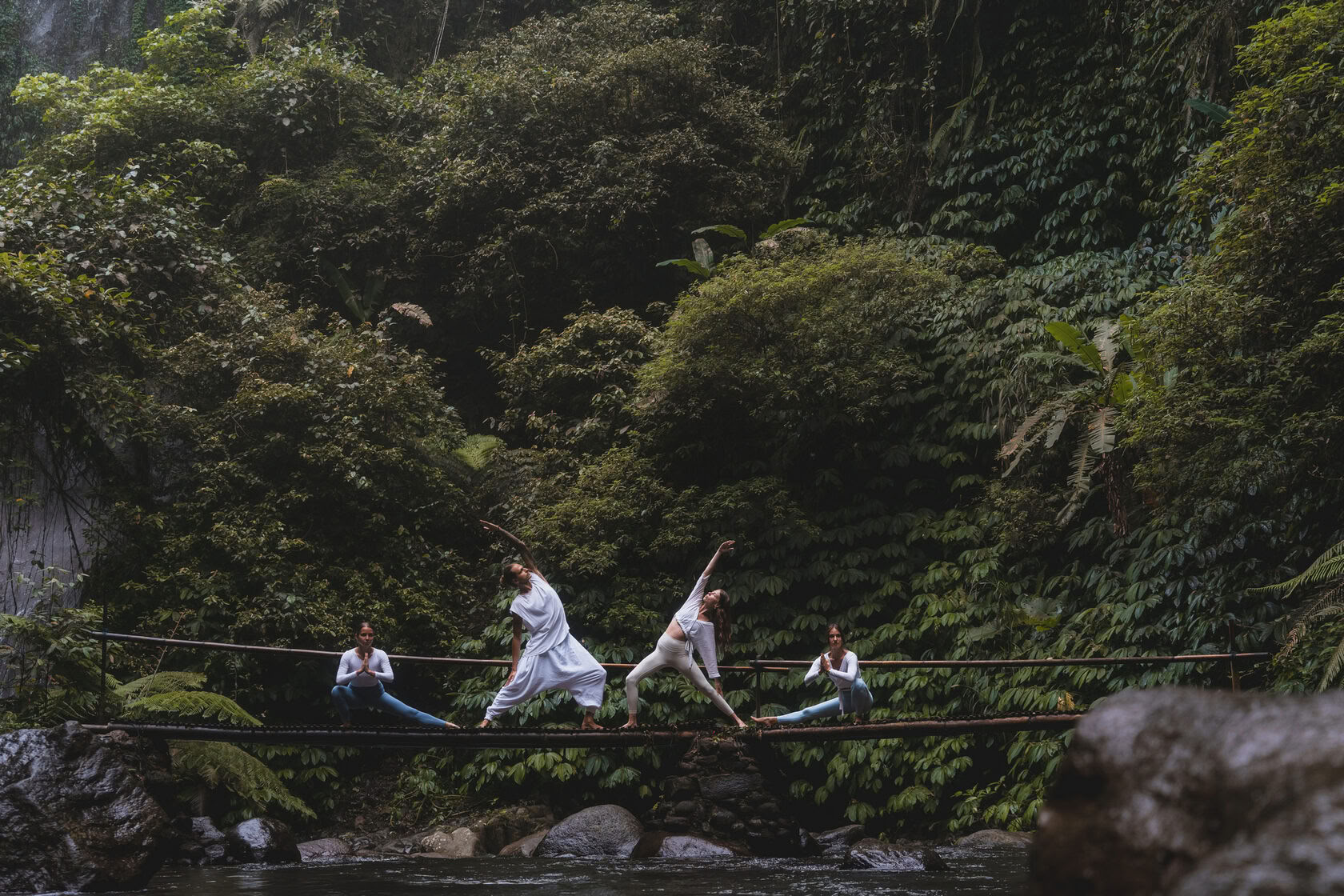 Formation de professeur de yoga de 300 heures – 11 mai - 7 juin 2026
