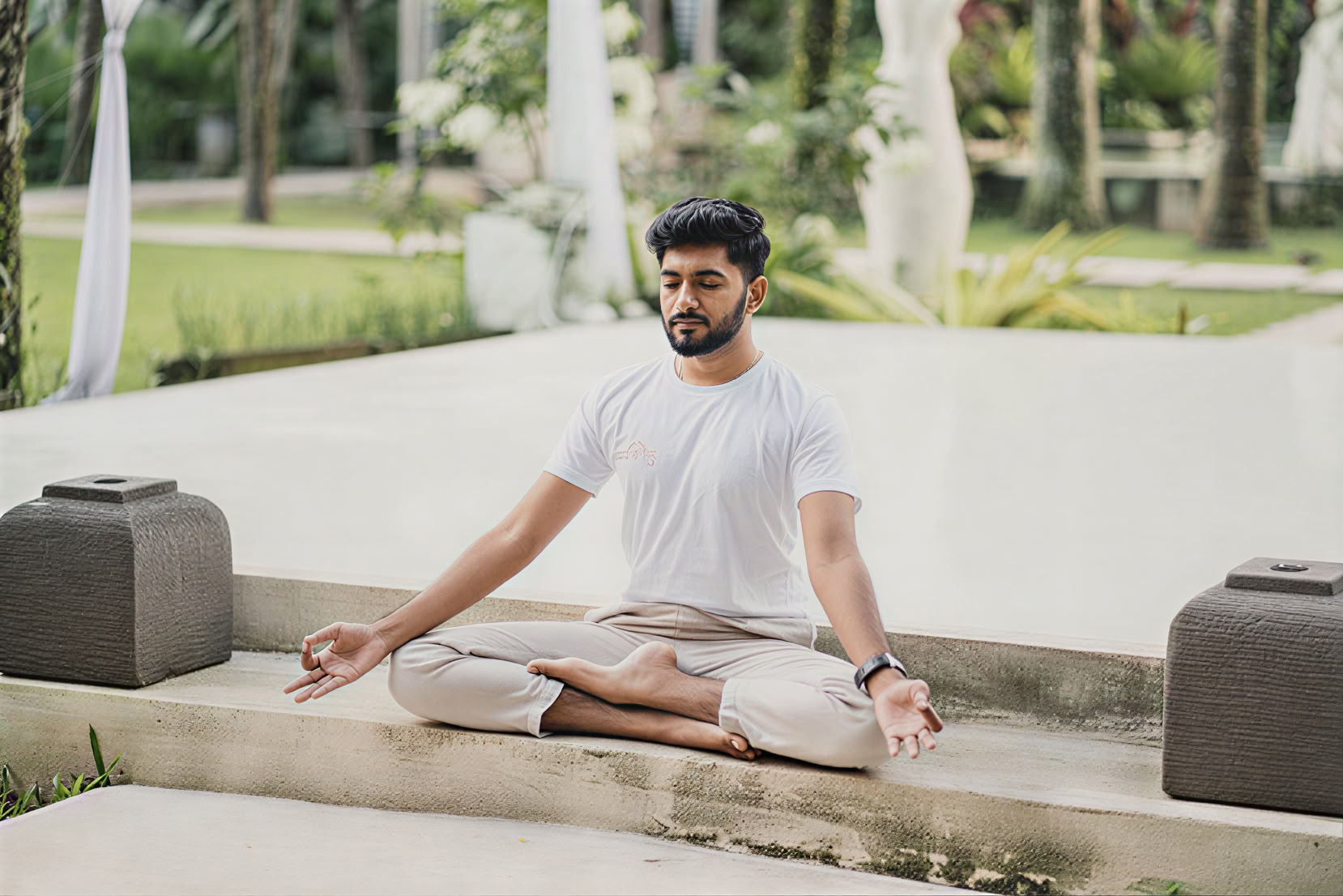 Formation de professeur de yoga de 300 heures – 11 mai - 7 juin 2026