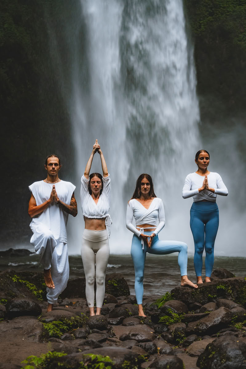 Formation de professeur de yoga de 300 heures – 26 oct. – 21 nov. 2026
