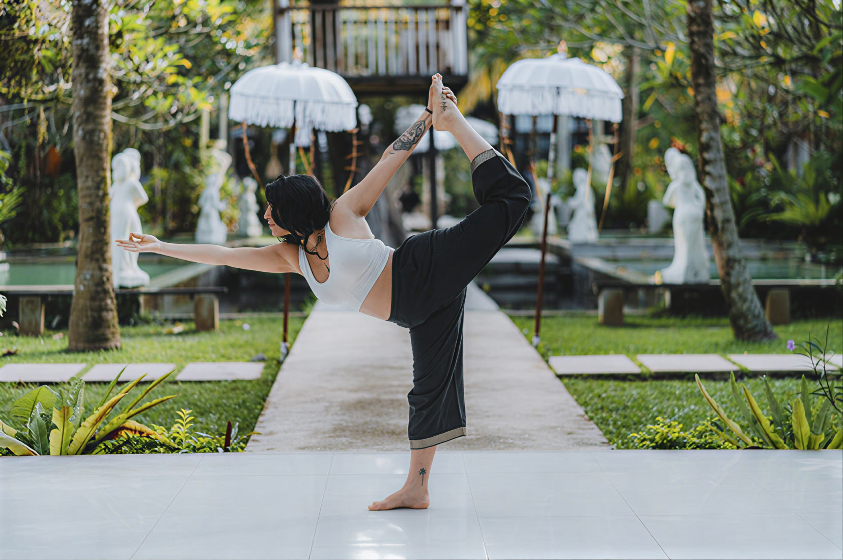 Formation de professeur de yoga de 300 heures – 26 oct. – 21 nov. 2026