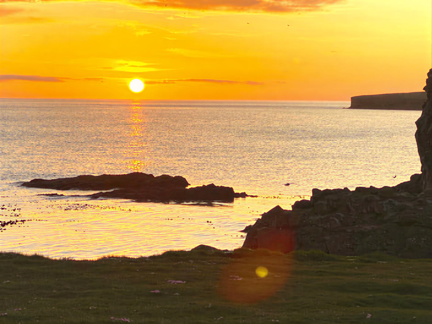 Yoga & Randonnée Retraite Soleil de Minuit en Islande – Dates 2025