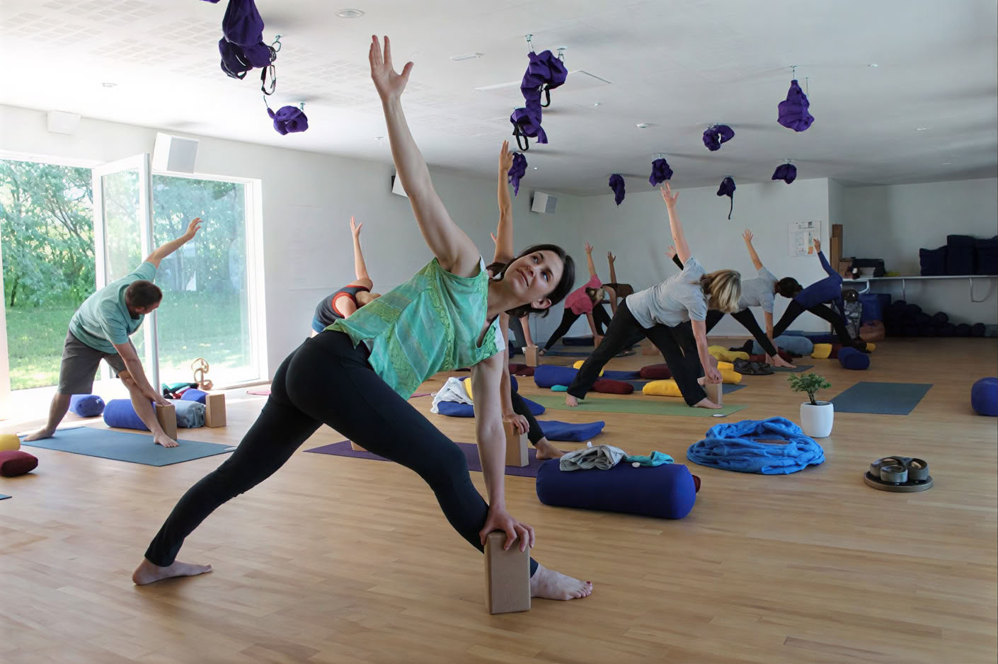 Yoga & Randonnée Retraite Soleil de Minuit en Islande – Dates 2025