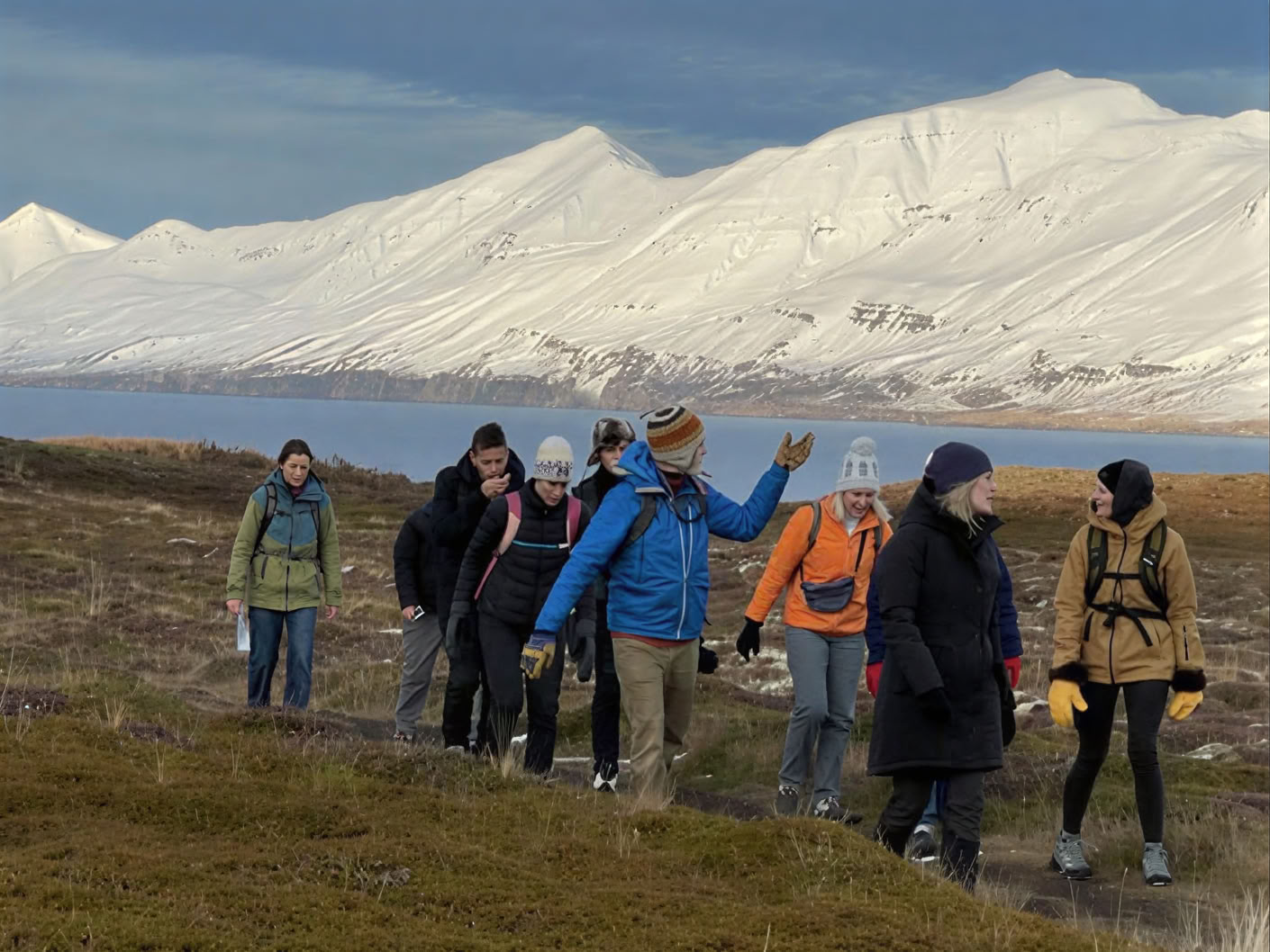 Retraite de yoga sous les aurores boréales en Islande – Dates hiver 2026
